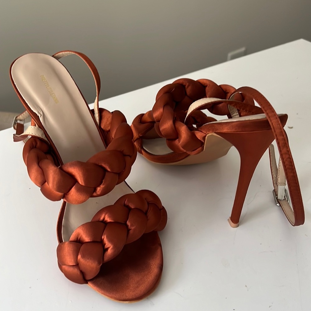 Chunky braid heels